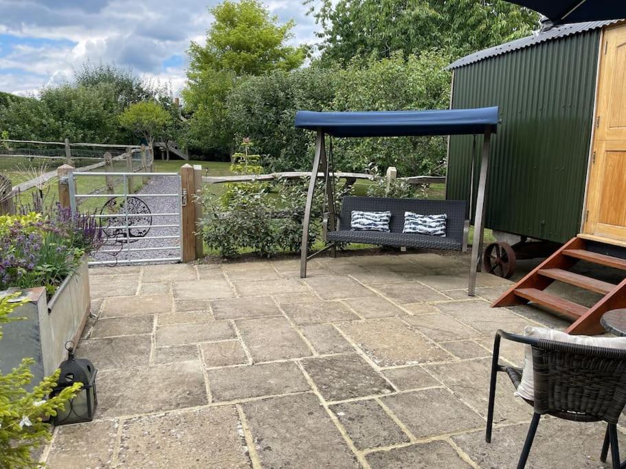 Forest View Shepherd Hut Ewhurst Екстериор снимка